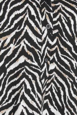 M&Co Black & Brown Animal Print Half Placket Jersey Shirt 11 M&Co Black & Brown Animal Print Half Placket Jersey Shirt -M&Co Sales Store 0b6e5f68 0a88 4b 550203 Z scaled