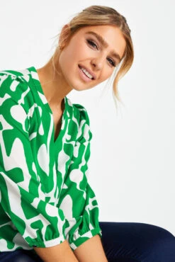 M&Co Green & White Abstract Print 3/4 Sleeve Blouse 10 M&Co Green & White Abstract Print 3/4 Sleeve Blouse -M&Co Sales Store 0d0a97e0 08e6 44 550554 D scaled