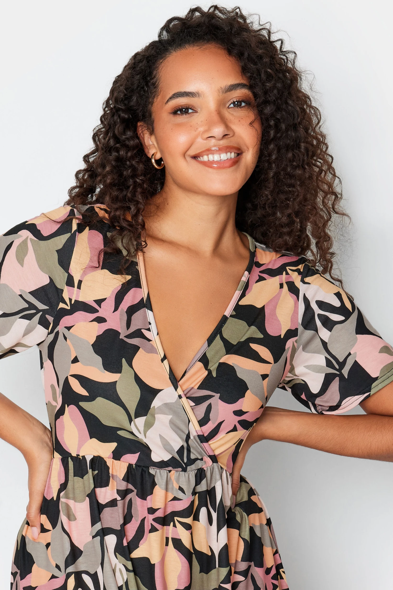 M&Co Black Tropical Print Maxi Dress 4 M&Co Black Tropical Print Maxi Dress - Image 4