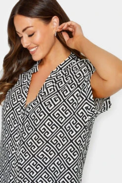 M&Co White Geometric Print Shirt -M&Co Sales Store 432709fe 6a48 43 550549 D scaled