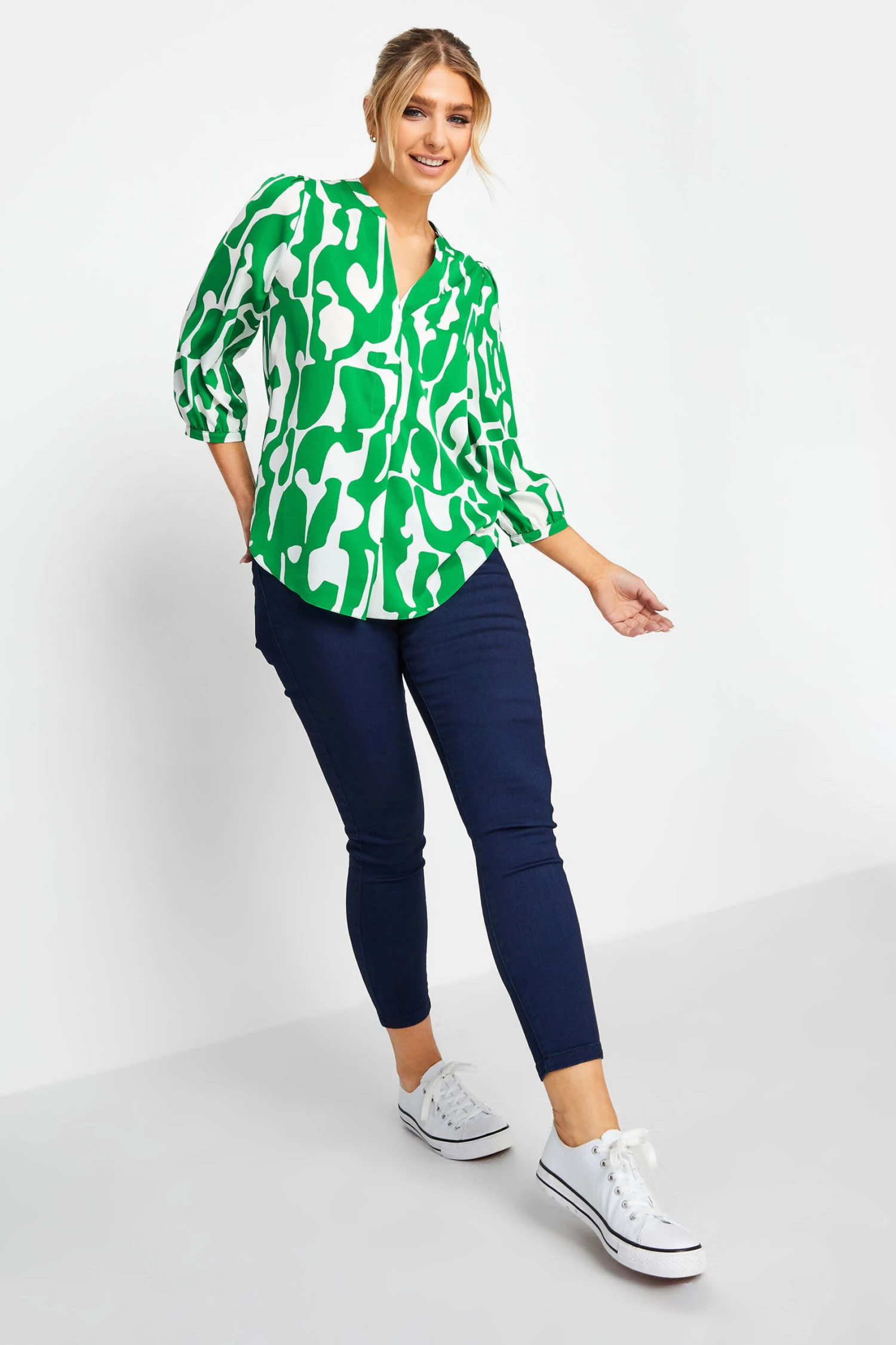 M&Co Green & White Abstract Print 3/4 Sleeve Blouse 2 M&Co Green & White Abstract Print 3/4 Sleeve Blouse - Image 2