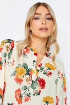 M&Co White Cream Floral Print Satin Blouse 10 M&Co White Cream Floral Print Satin Blouse -M&Co Sales Store 51e99482 bce6 47 550484 D scaled
