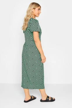 M&Co Green Abstract Stripe Wrap Dress 9 M&Co Green Abstract Stripe Wrap Dress -M&Co Sales Store 5ad53823 9f48 47 550479 C scaled