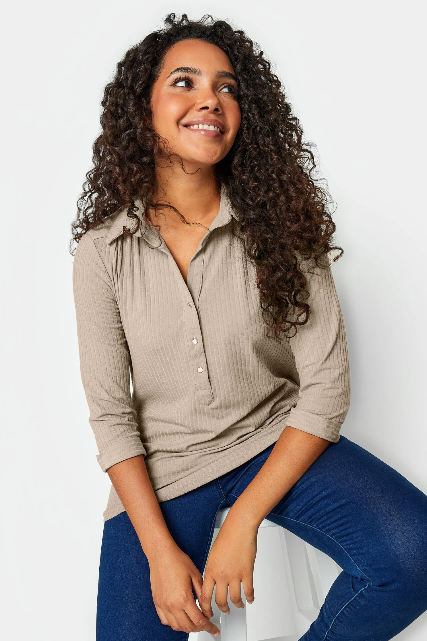 M&Co Beige Brown Ribbed V-Neck Shirt 4 M&Co Beige Brown Ribbed V-Neck Shirt - Image 4