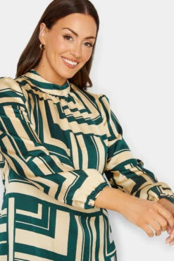 M&Co Green Geometric Print High Neck Tunic Blouse 11 M&Co Green Geometric Print High Neck Tunic Blouse -M&Co Sales Store 79caf93f fdd2 42 550023 D scaled