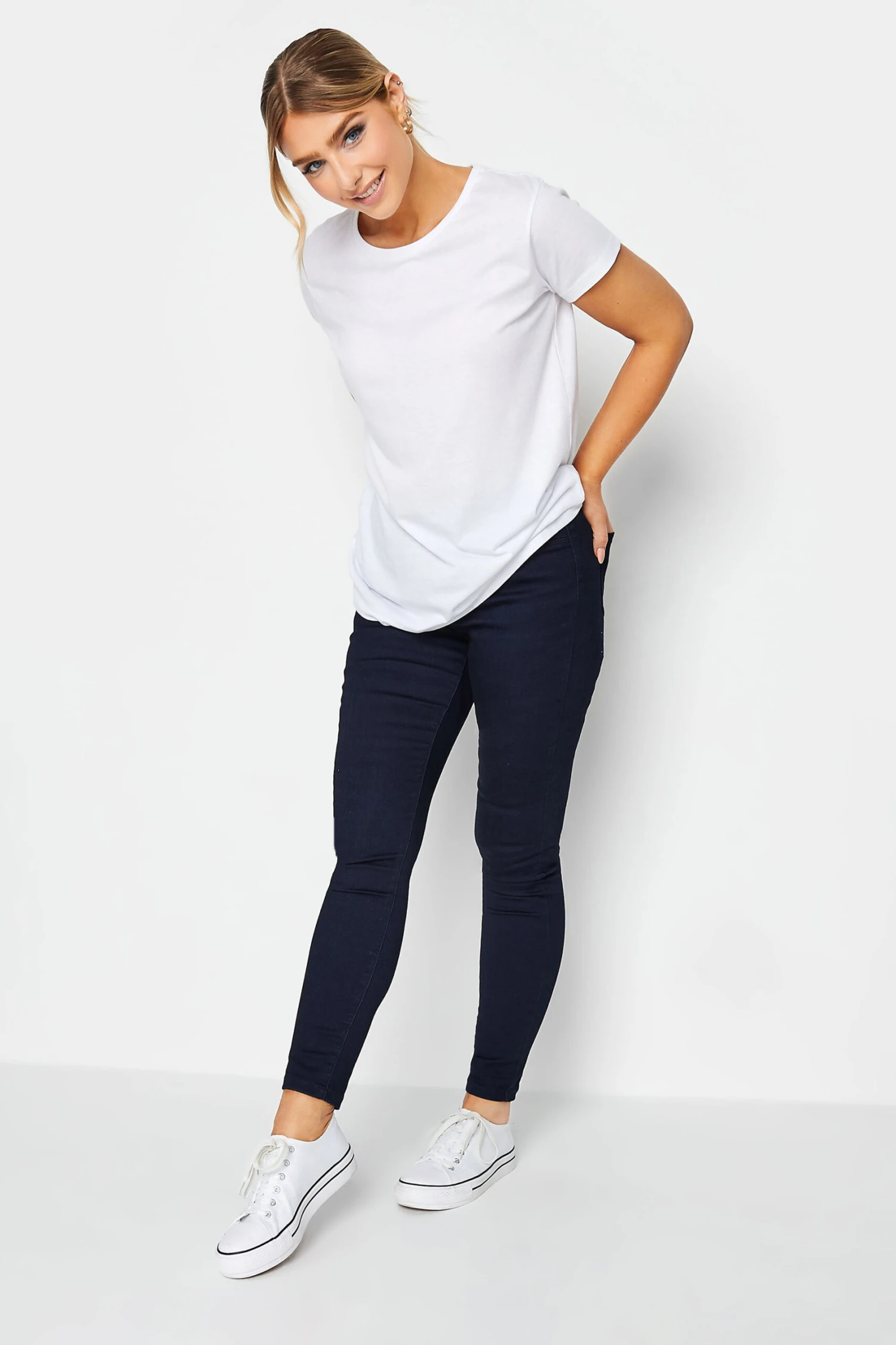 M&Co Indigo Blue Stretch Jeggings 3 M&Co Indigo Blue Stretch Jeggings - Image 3