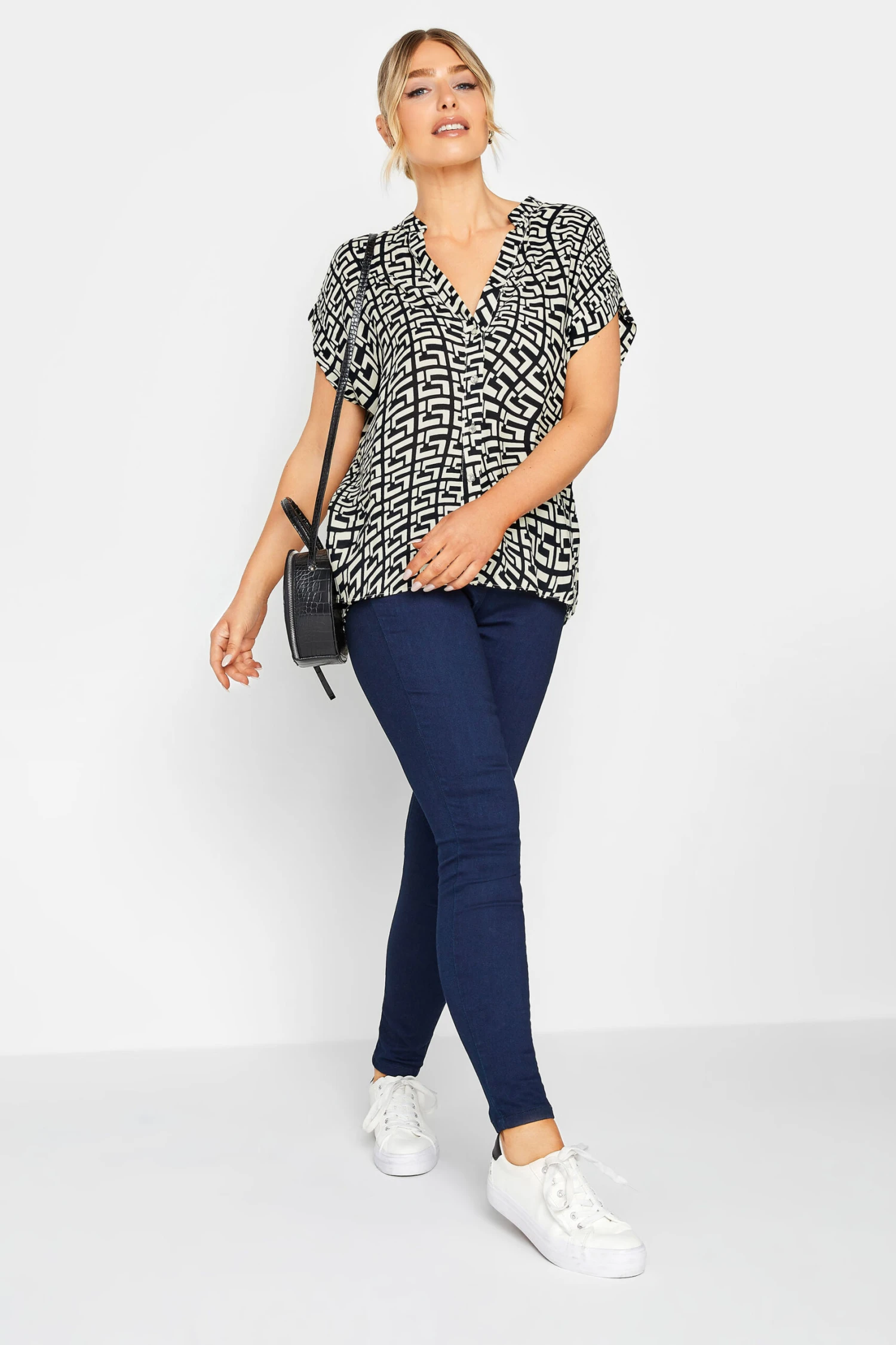 M&Co White Geometric Print Short Sleeve Shirt 2 M&Co White Geometric Print Short Sleeve Shirt - Image 2