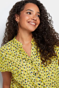 M&Co Yellow Spot Print V-Neck Blouse -M&Co Sales Store cdfd9139 a4e6 41 550108 D scaled