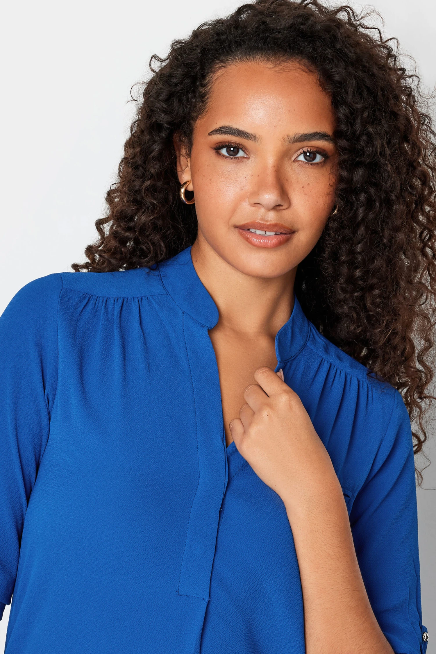 M&Co Cobalt Blue Tab Sleeve Blouse 4 M&Co Cobalt Blue Tab Sleeve Blouse - Image 4