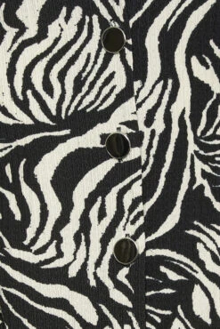 M&Co Black Zebra Print Button Through Midaxi Dress 11 M&Co Black Zebra Print Button Through Midaxi Dress -M&Co Sales Store d7e2be33 32be 4c 550460 Z scaled