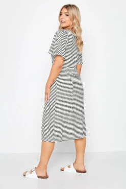 M&Co White Stripe Print Angel Sleeve Split Hem Midi Dress 11 M&Co White Stripe Print Angel Sleeve Split Hem Midi Dress -M&Co Sales Store e8411f76 6cd7 49 550498 E scaled