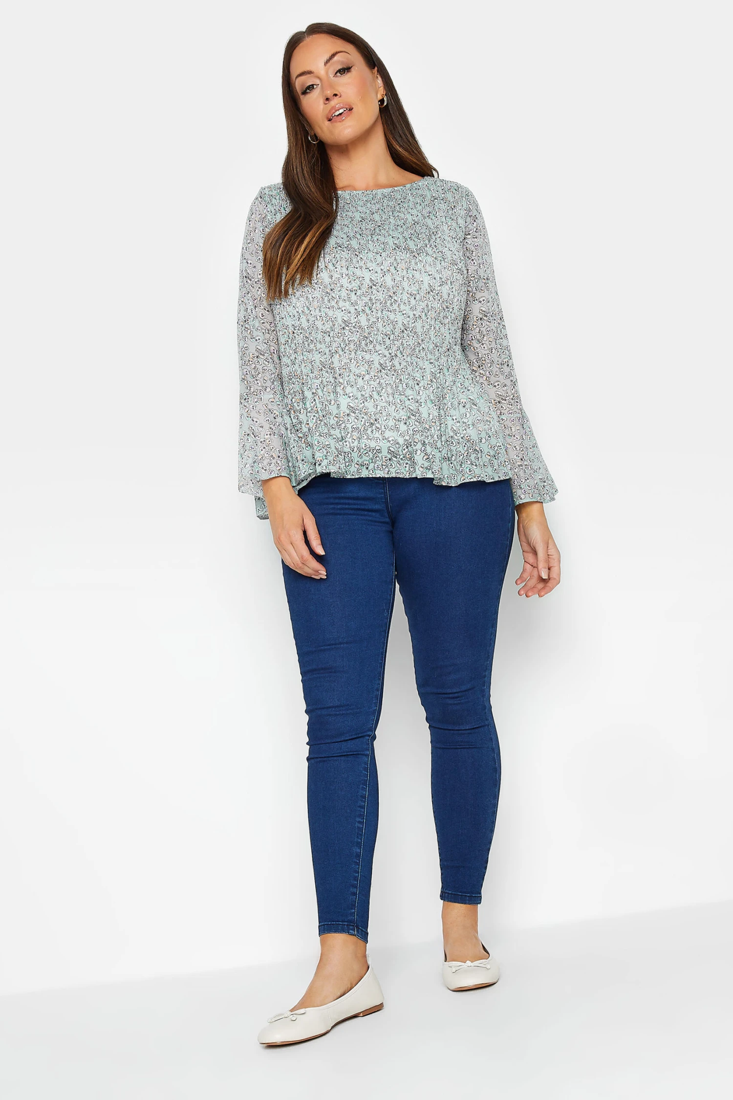 M&Co Ivory White Skull Print Pleated Blouse 2 M&Co Ivory White Skull Print Pleated Blouse - Image 2